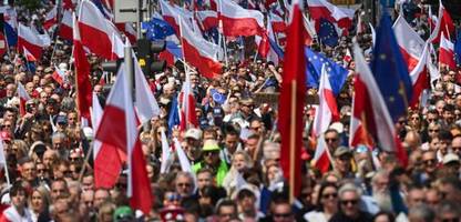 Polen: Großdemonstrationen vor Präsidenten-Stichwahl