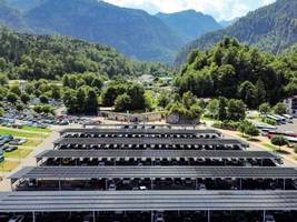Erneuerbare Energien in Bayern: Wie Solarpaneele die doppelte Nutzung von Flächen ermöglichen