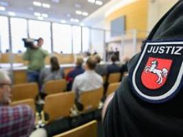 haft für ex-vw-manager: dudenhöffer: die verurteilten sind ganz klar bauernopfer