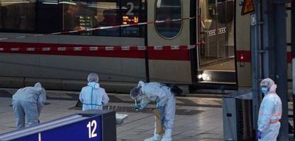 Hamburg: Messerangreiferin wollte kurz vor der Tat offenbar nach Paris fliegen
