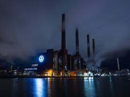 erste haftstrafen im abgasskandal: die dieselaffäre lässt vw nicht los