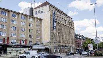 Bezirksamt zieht in Ex-Karstadt-Haus: Warum Standort „attraktiv“ ist