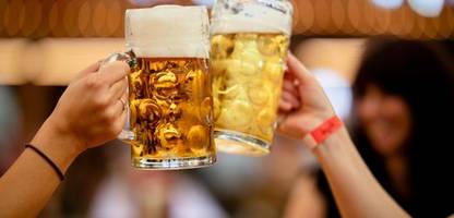 oktoberfest in münchen: wiesn-bier kostet bis zu 15,80 euro