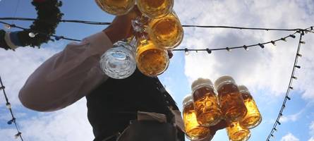 Bierpreis auf der Wiesn: Die Maß auf dem Oktoberfest wird 2025 wieder teurer