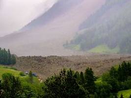 Fels-Eis-Damm könnte kollabieren: Nach Gletscherabsturz droht in der Schweiz eine Flutwelle