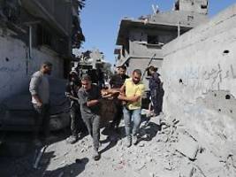 Wollen Waffenlieferungen stoppen: Dua Lipa und 300 Promis unterschreiben Gaza-Brief