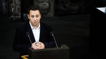 hakenkreuz an büro von linken-politiker – bündnis ruft zu protest auf