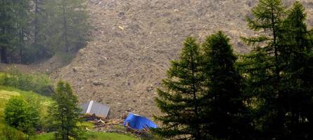 „Das Unvorstellbare ist eingetroffen“: Gletschersturz begräbt Schweizer Dorf – eine Person vermisst