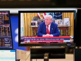 zölle bleiben vorerst in kraft: trump bezeichnet handelsrichter als hinterzimmer-gauner