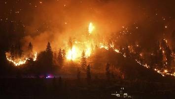 verheerende waldbrände in kanada: notstand in zwei provinzen