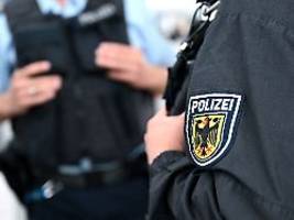 Attackierte Polizisten: Mann bei Schusswechsel nach Grenzkontrolle getötet