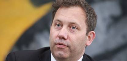 Lars Klingbeil: Bundesfinanzminister plant Investitionsbooster für Elektroautos