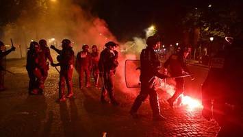 krawall nach psg-sieg: auto fährt in grenoble in menschenmenge