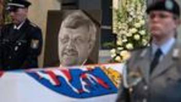 todestag: sechs jahre nach dem mord: gedenken an walter lübcke