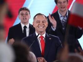 Stichwahl um Präsidentschaft: Rechtskonservativer Nawrocki gewinnt in Polen