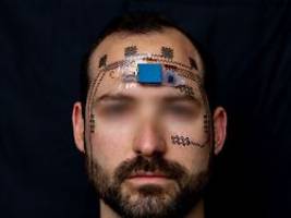 warnsystem gegen Überlastung: e-tattoo könnte im straßenverkehr leben retten