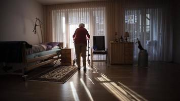 pflegende angehörige in berlin: „belastungsgrenze überschritten“