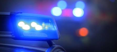 Unbekannte prügeln in Oberhausen auf Mann ein: 61-Jähriger schwer verletzt