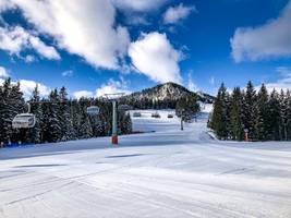 naturschutz in den alpen: „rettet die berge“ protestiert gegen söders ski-offensive