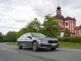 Tschechischer Traditionalist: Skoda Superb iV - ein feiner Teilzeit-Stromer