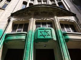 Antisemitismus: Blau, Rot, Grün – wie Russland in Frankreich Unruhe stiftet