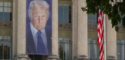 autokratische politik: was donald trump von hugo chavez gelernt hat