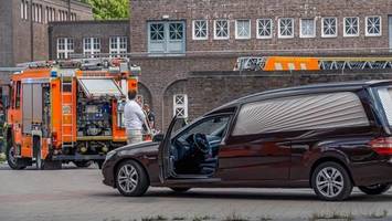 feuerwehreinsatz am krematorium auf dem ohlsdorfer friedhof