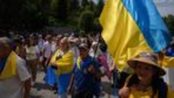 EU-Kommission: Schutzstatus ukrainischer Geflüchteter soll bis 2027 verlängert werden