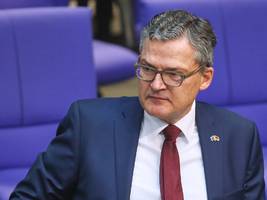bundesregierung: kiesewetter muss kontrollgremium für die geheimdienste verlassen