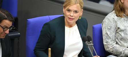 julia klöckner sucht nach ihrer rolle