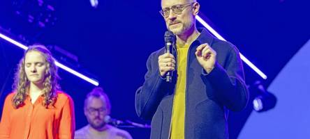 „eden fest“ in augsburg: bekannter theologe johannes hartl lädt zu zukunfts-kongress ein