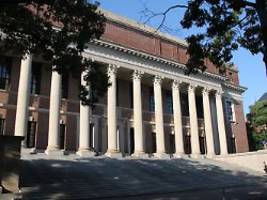 Kreuzzug gegen Elite-Uni: Trump will ausländischen Harvard-Studenten Einreise verwehren