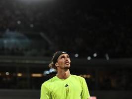 Musst dich weiterentwickeln: Boris Becker legt Alexander Zverev drastischen Schritt nahe