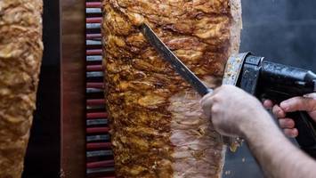 Mitten in der City: Einbrecher stehlen Döner-Tresor