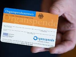 Entscheidung festhalten: Kennen Sie diese fünf Fakten zum Organspendeausweis?