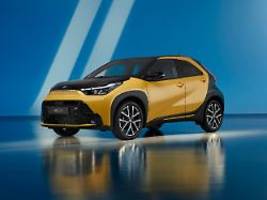 kleinstwagen mit motoren-doppel: toyota aygo x - enthüllung des sparsamen hybridmodells