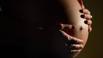 barmer: häufiger vorgeburtliche tests auf trisomien