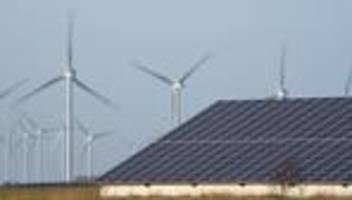 netzstabilität: stromausfälle an pfingsten durch zu viel wind und sonne?