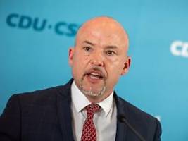 Fall der drei Somalier absurd: CSU wirft Pro Asyl Inszenierung mit Flüchtlingen vor