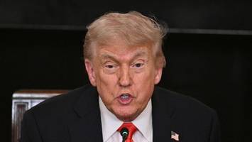 Trump darf Journalisten weiter aus dem Oval Office ausschließen