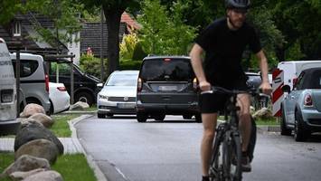 verkehrschaos auf veloroute: radfahrer maximal genervt
