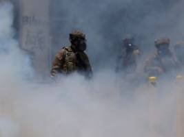 Trump erwägt Soldaten überall: Nationalgarde rückt in Los Angeles gegen Demonstranten vor