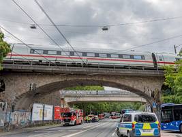 Bahnverkehr: Defekter ICE – Passagiere müssen stundenlang im Zug ausharren