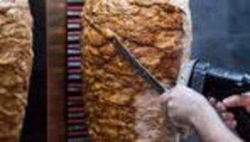 ergebnis von 1.250 kontrollen: ministerium: jeder dritte döner in wahrheit ein drehspieß