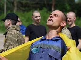 Ziemlich komplexer Vorgang: Ukraine und Russland tauschen Gefangene aus