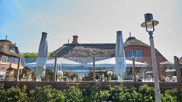 pfingsten auf der nordseeinsel: mehr als ein dutzend anzeigen