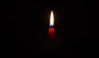 Obdachlose in Hamburg: Eine Frau schrieb Rest in Peace mit rotem Nagellack auf den Asphalt