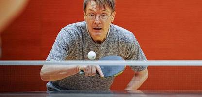 karl lauterbach darf im ministeriumskeller kein tischtennis mehr spielen