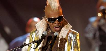 Sly Stone: Funkmusiker im Alter von 82 Jahren gestorben