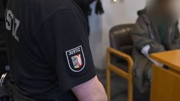 35-Jähriger wegen Vergewaltigung und Geiselnahme angeklagt
